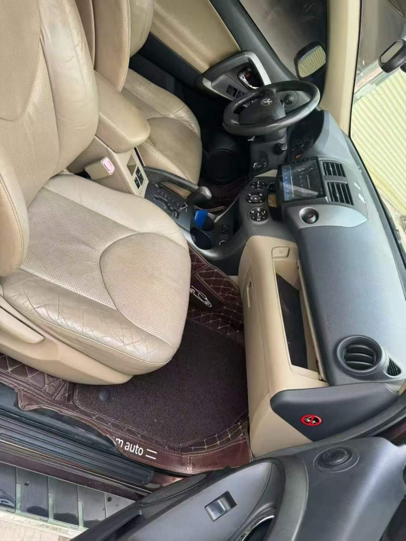 广州12年丰田RAV4荣放6