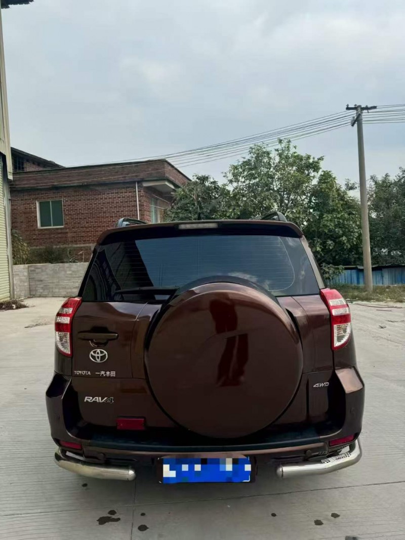 广州12年丰田RAV4荣放9
