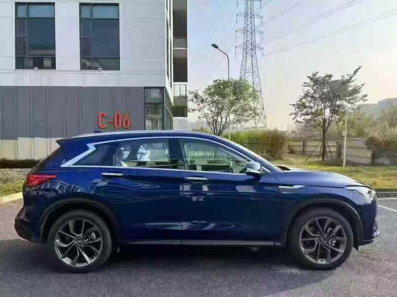 佛山25年英菲尼迪QX508