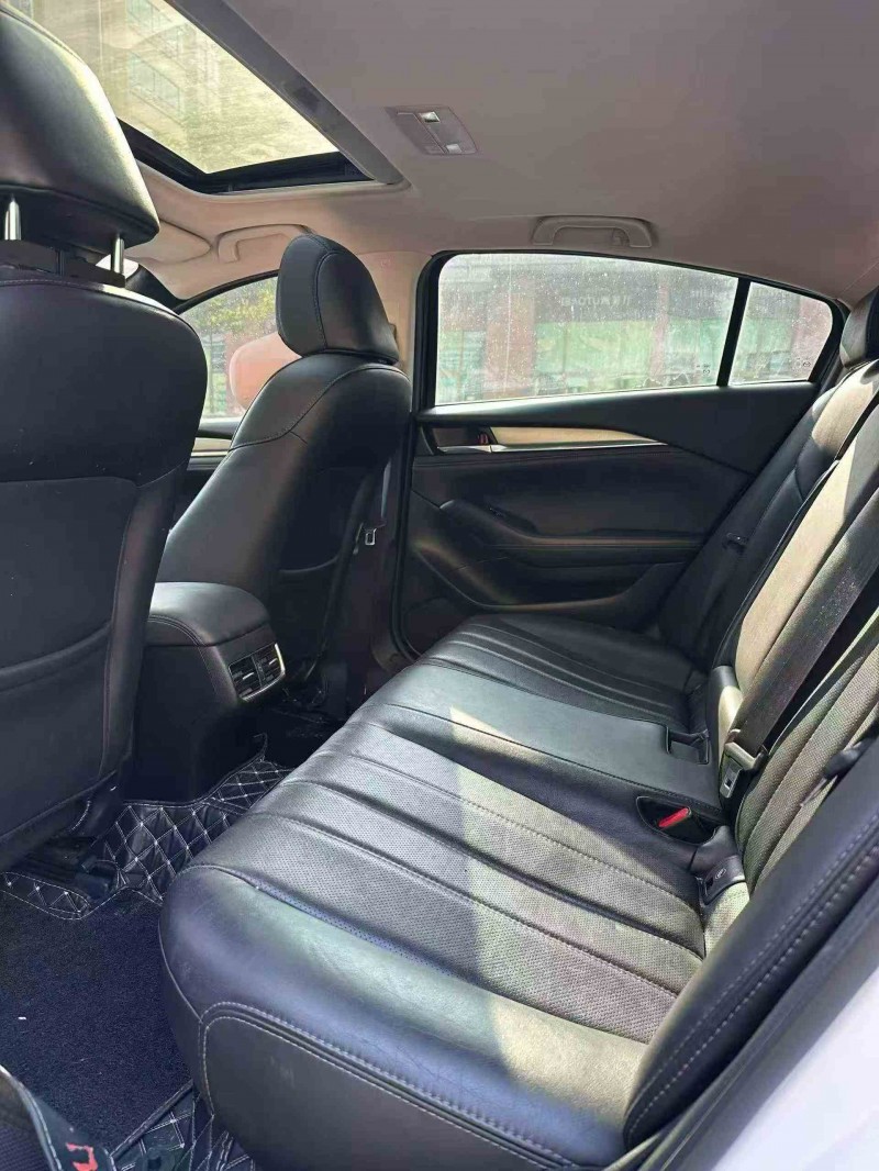 江门20年马自达阿特兹6