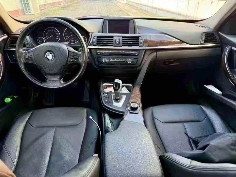 济南13年宝马3系5