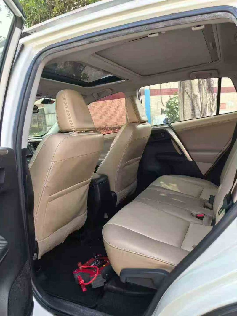 湛江16年丰田RAV4荣放6