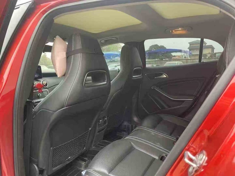 湛江18年奔驰GLA6