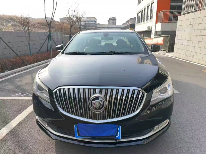 济南16年别克君越1