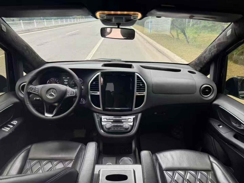 滨州18年奔驰威霆7