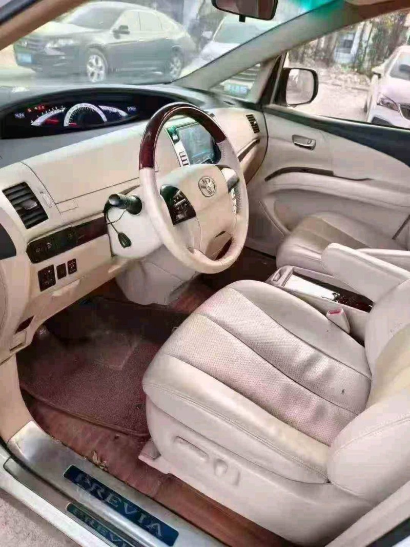 衢州20年丰田普瑞维亚5