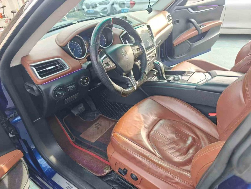 保山14年玛莎拉蒂Ghibli5