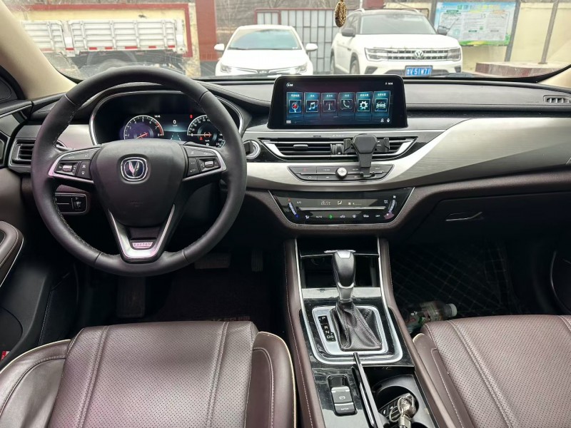 淄博19年长安汽车睿骋6