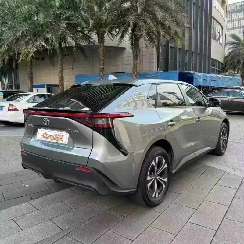 佛山25年丰田铂智8