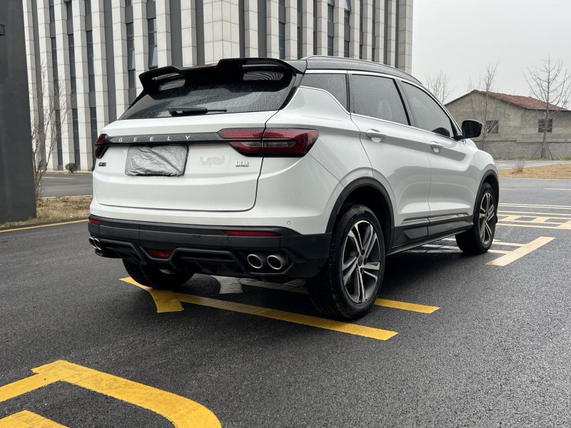 岳阳22年吉利缤越5