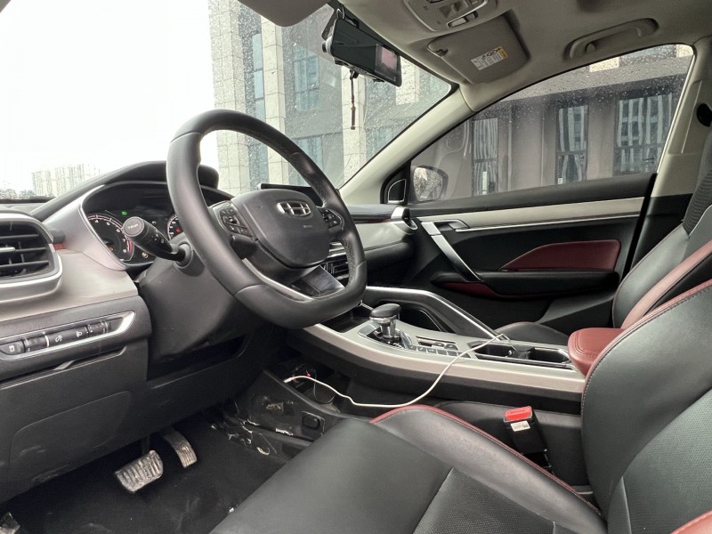 岳阳22年吉利缤越9