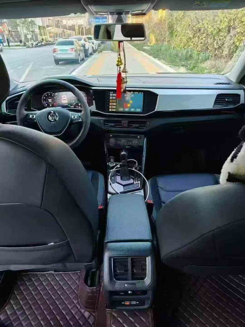 思茅19年大众探岳9