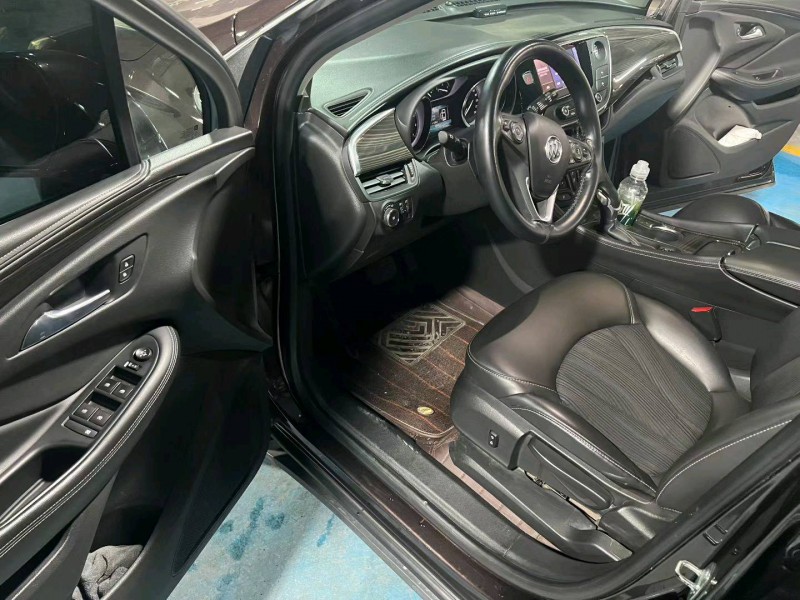 襄阳21年别克昂科威4