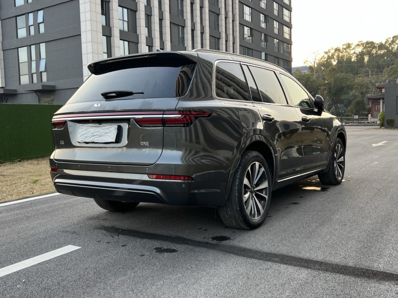 岳阳20年理想理想ONE7