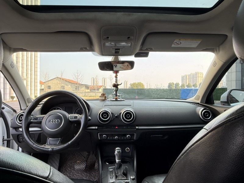 岳阳17年奥迪A35