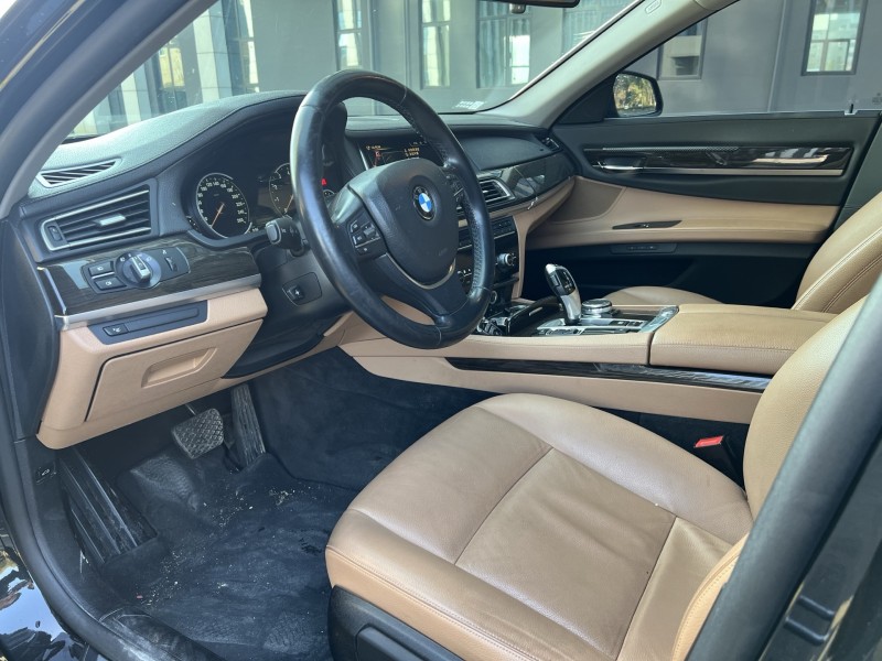 岳阳15年宝马7系4