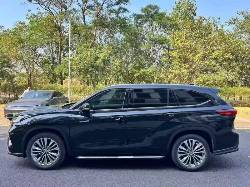 广州21年丰田汉兰达4