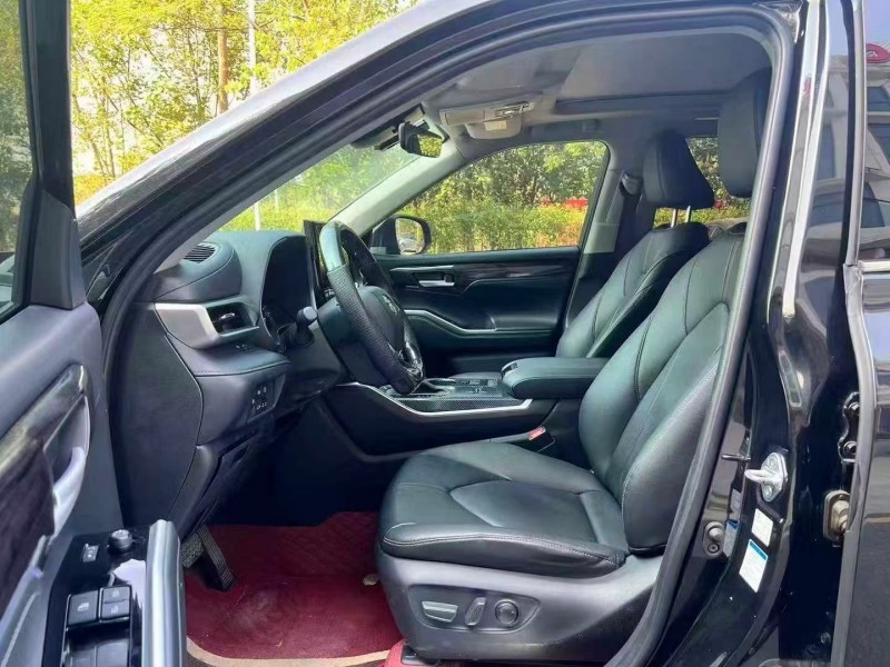 广州21年丰田汉兰达7