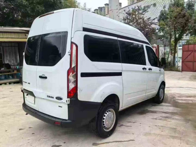 丽江23年福特全顺9