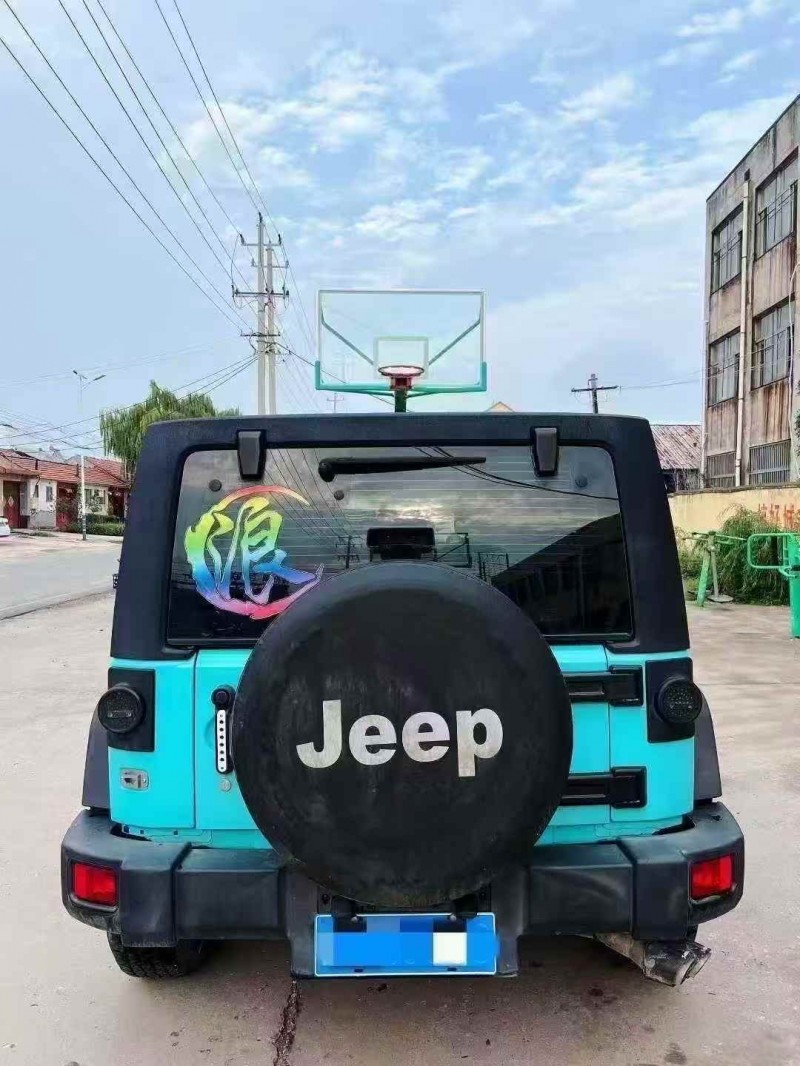 枣庄14年Jeep牧马人9