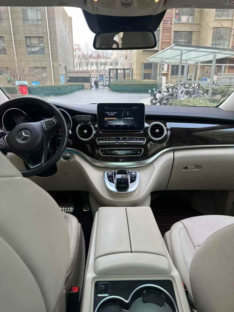 张家口16年奔驰V5