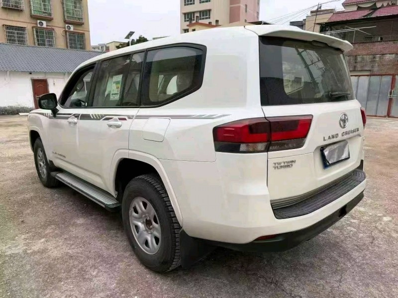 广州25年丰田兰德酷路泽7