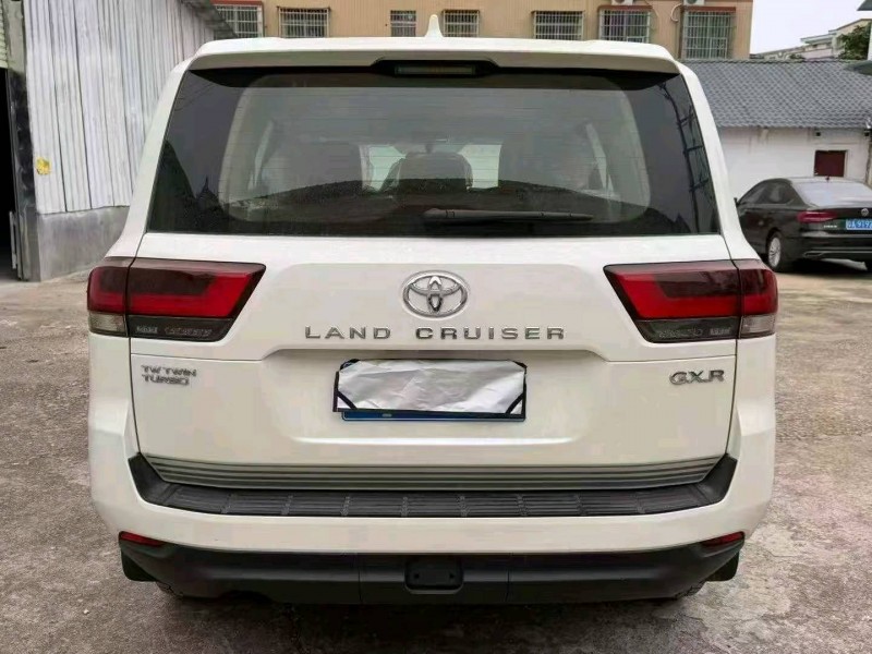 广州25年丰田兰德酷路泽8