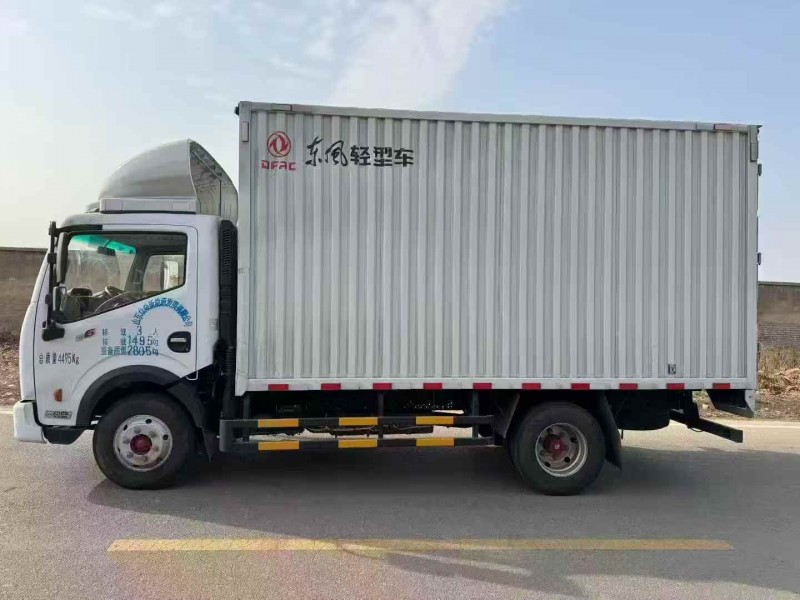 张家口25年东风多利卡3