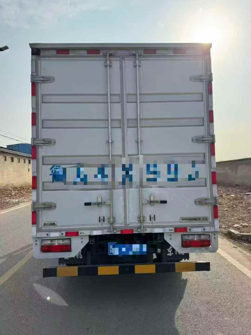 张家口25年东风多利卡9