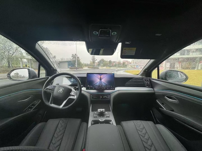 东莞25年比亚迪宋5