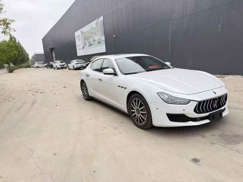 承德18年玛莎拉蒂Ghibli2