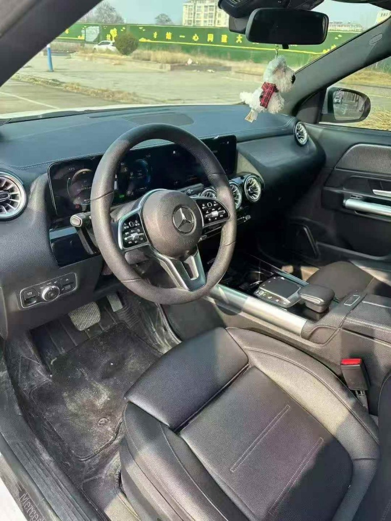 潍坊22年奔驰EQA5