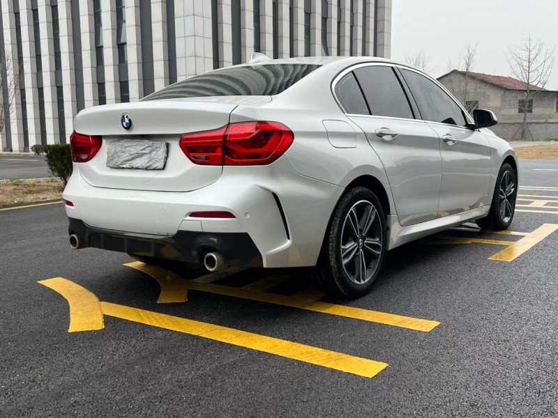 岳阳22年宝马1系4