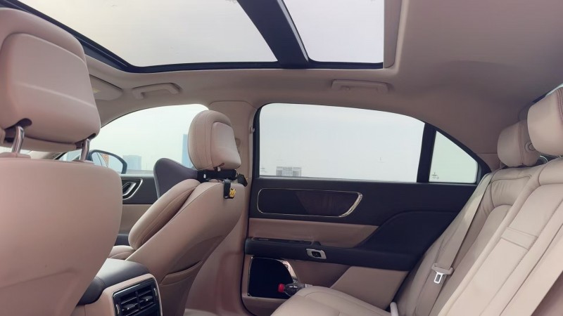 苏州21年林肯大陆5