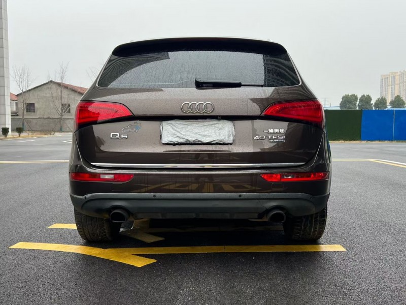 岳阳16年奥迪Q56