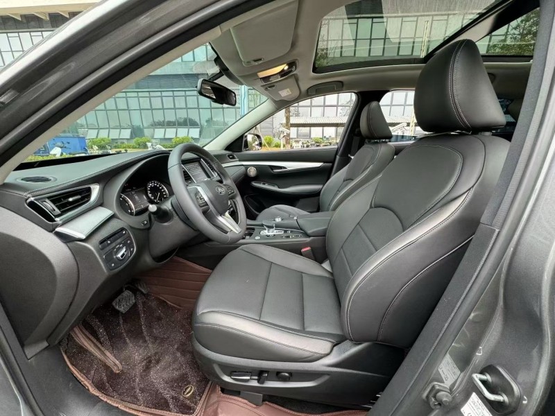 东莞25年英菲尼迪QX504