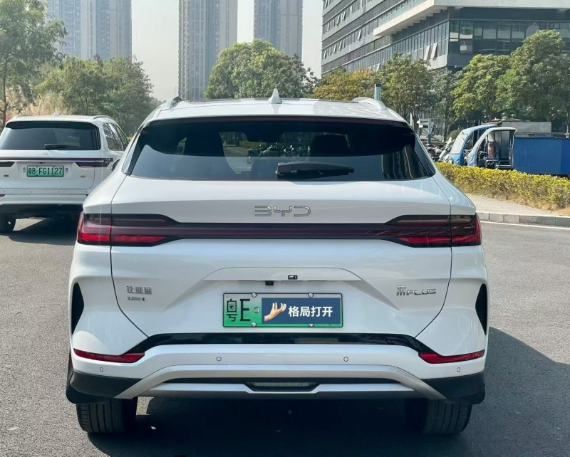 东莞24年比亚迪宋9