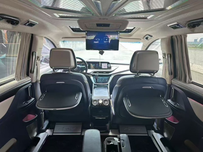 苏州22年别克GL84