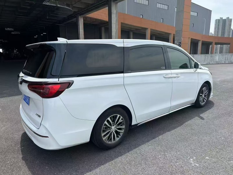 苏州22年别克GL87