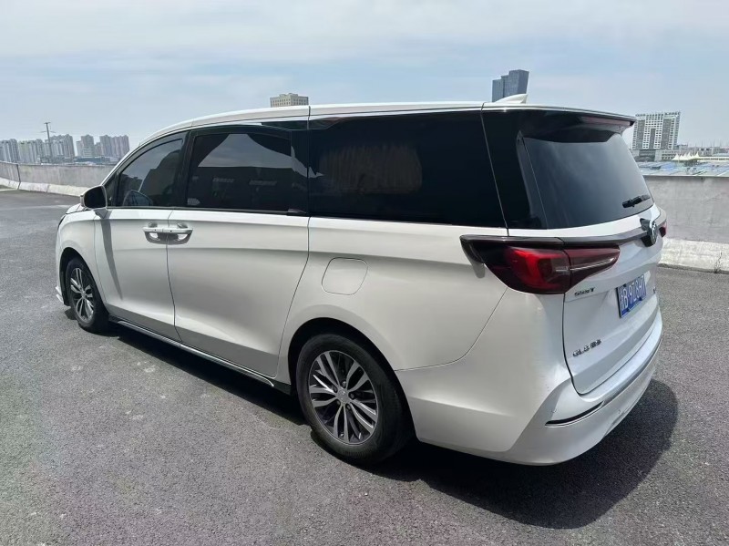 苏州22年别克GL88