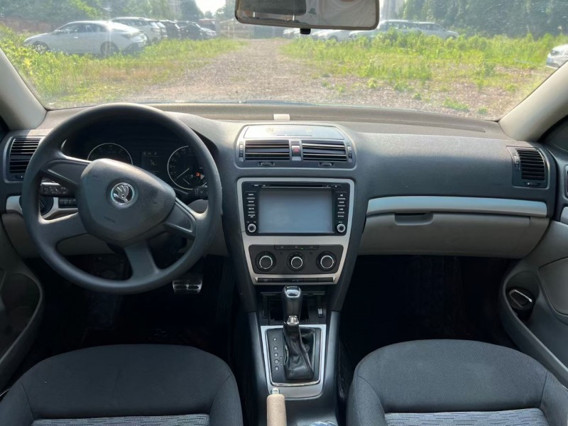 岳阳14年斯柯达明锐4