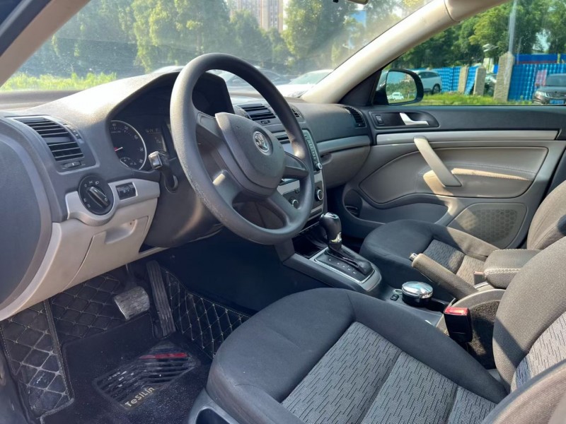 岳阳14年斯柯达明锐5