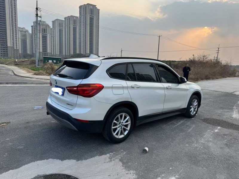 苏州18年宝马X17