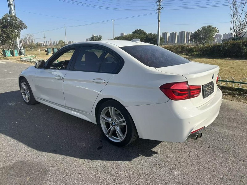 苏州17年宝马3系7