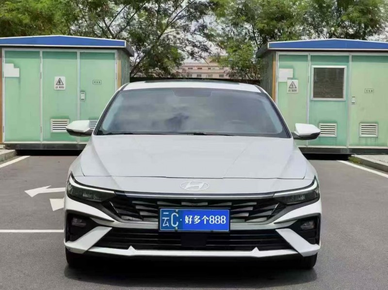 东莞24年现代伊兰特1