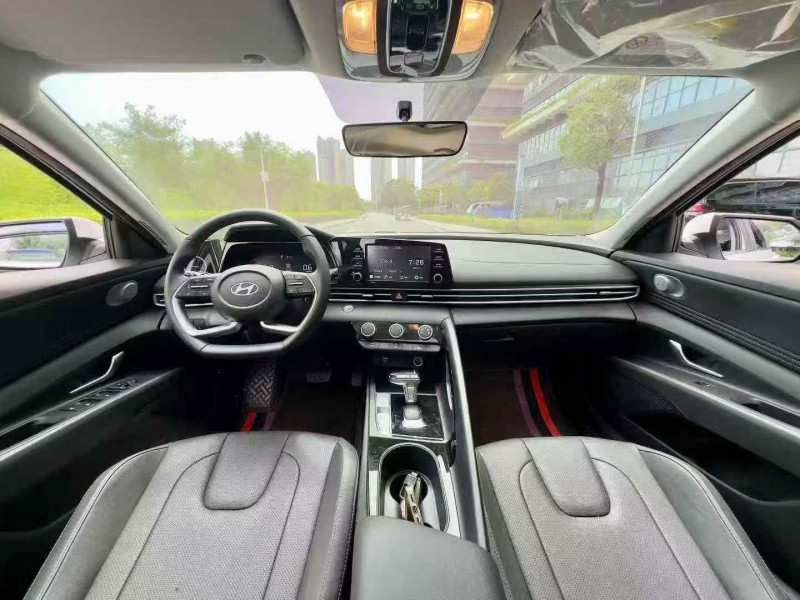 东莞24年现代伊兰特4