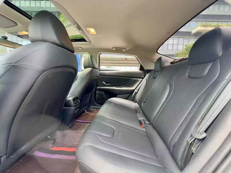 东莞24年现代伊兰特5