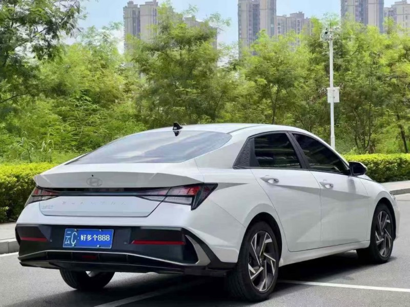 东莞24年现代伊兰特7