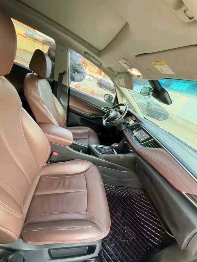 菏泽17年别克GL68