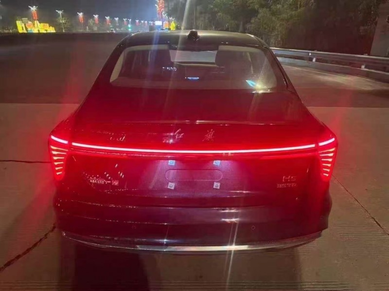 重庆25年红旗H58